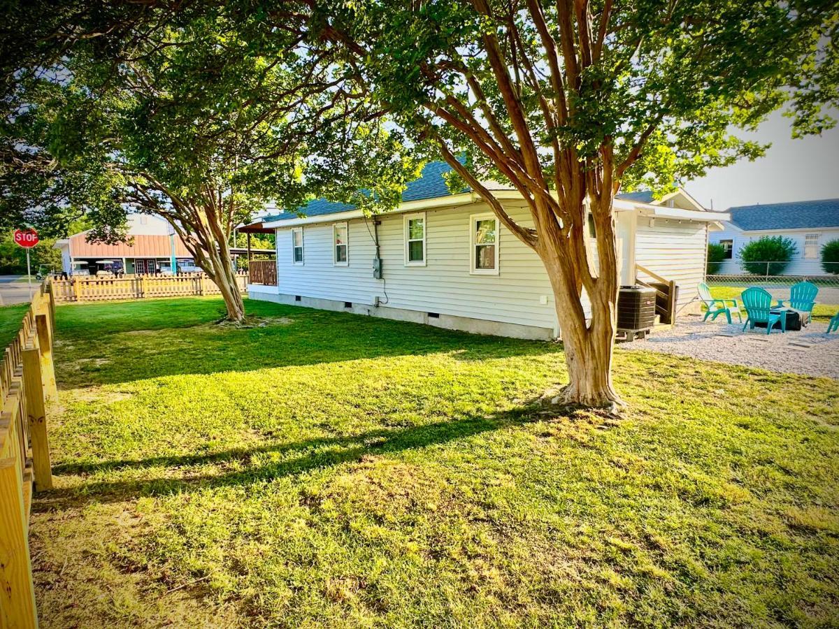 Cottage In Heart Of Colonial Beach, 7 Mins Walk To The Beach Extérieur photo